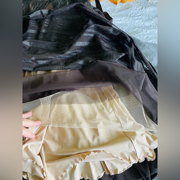 BCBGMaxAzria Designer Brown Structured Evening Gown - Picture 12 of 17